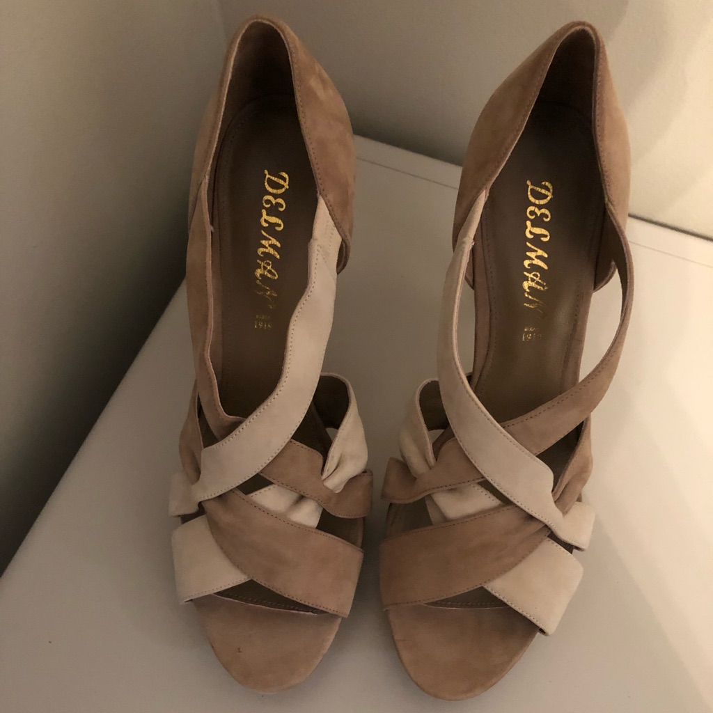 Delmar Suede Sandals